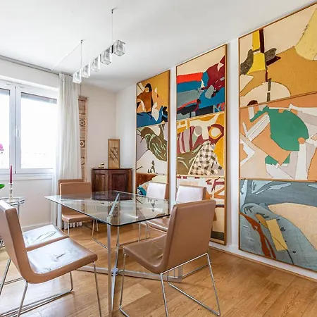 Veeve - Rooftop Views Of The Arc De Triomphe Apartment